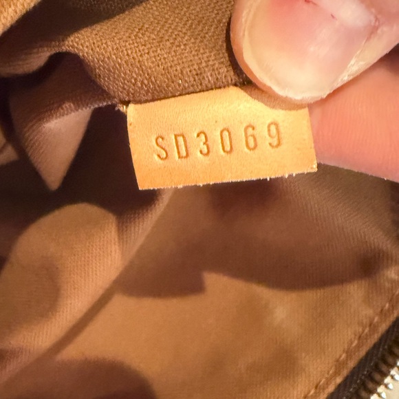 Louis Vuitton Dark Brown Monogram Tote - Picture 6 of 12